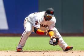 SAN FRANCISCO, CA - JULY 24: San Francisco Giants infielder Pablo Sandoval (48) fields a ball against the Chicago Cubs on July 24, 2019, at Oracle Park in San Francisco, CA. (Photo by Jay Anderson/Icon Sportswire)