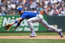 SAN FRANCISCO, CA - JULY 24: Chicago Cubs infielder Kris Bryant (17) dives for a ground ball during a game against the San Francisco Giants on July 24, 2019, at Oracle Park in San Francisco, CA. (Photo by Jay Anderson/Icon Sportswire)